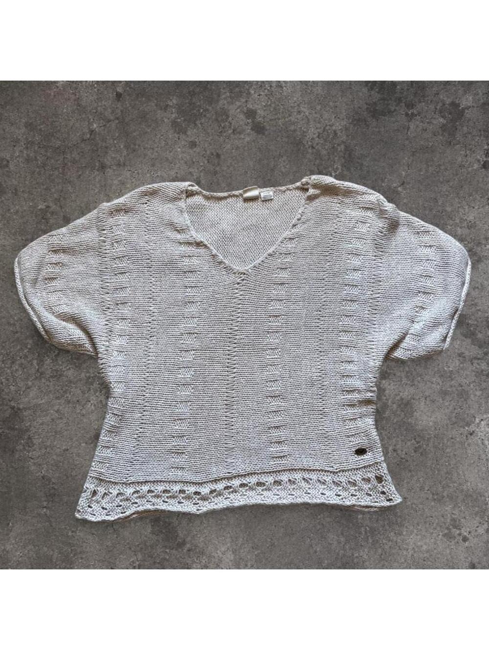 Beautiful Y2K Roxy knit top
